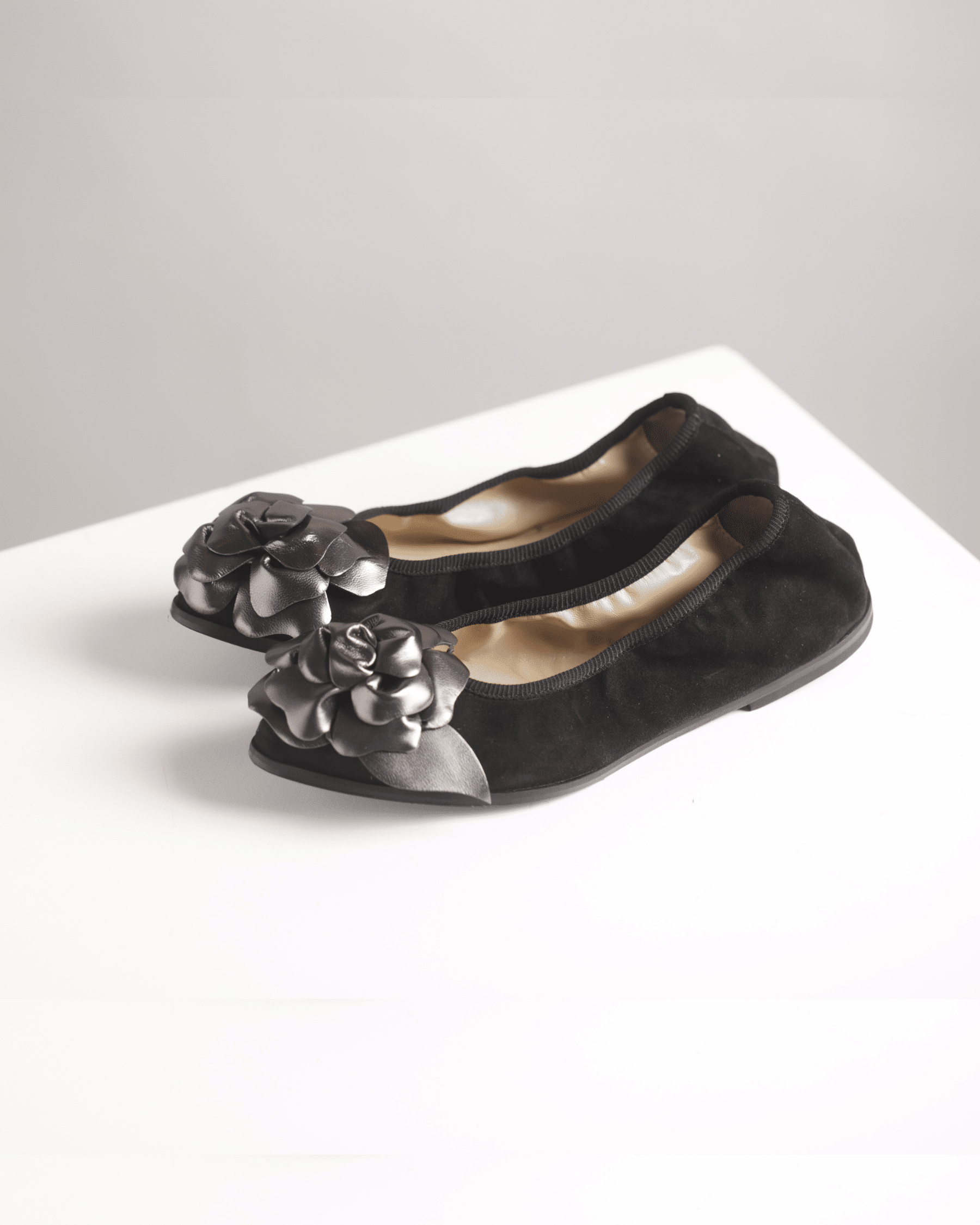 Ballerina Pixie in camoscio nero