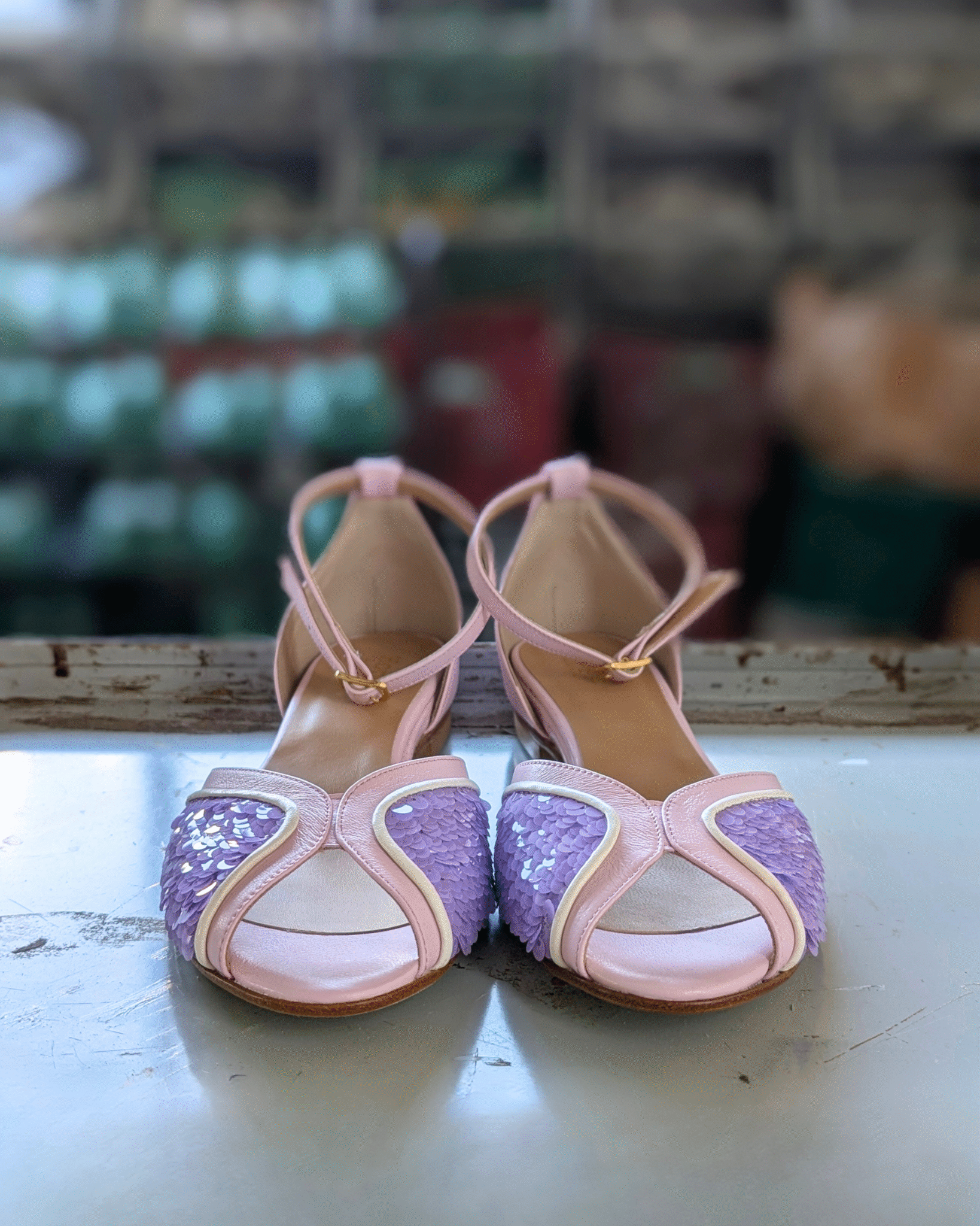 PAXOS ballerina sandalo in tessuto di paillettes glicine