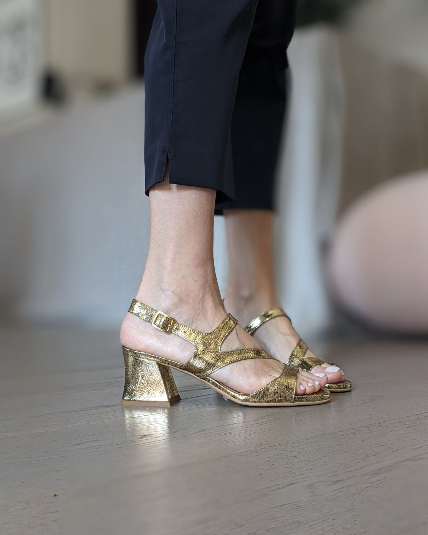 Angelina lizard oro (3)