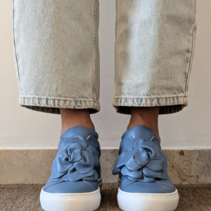 Clio sneakers maxi fiore in nappa polvere