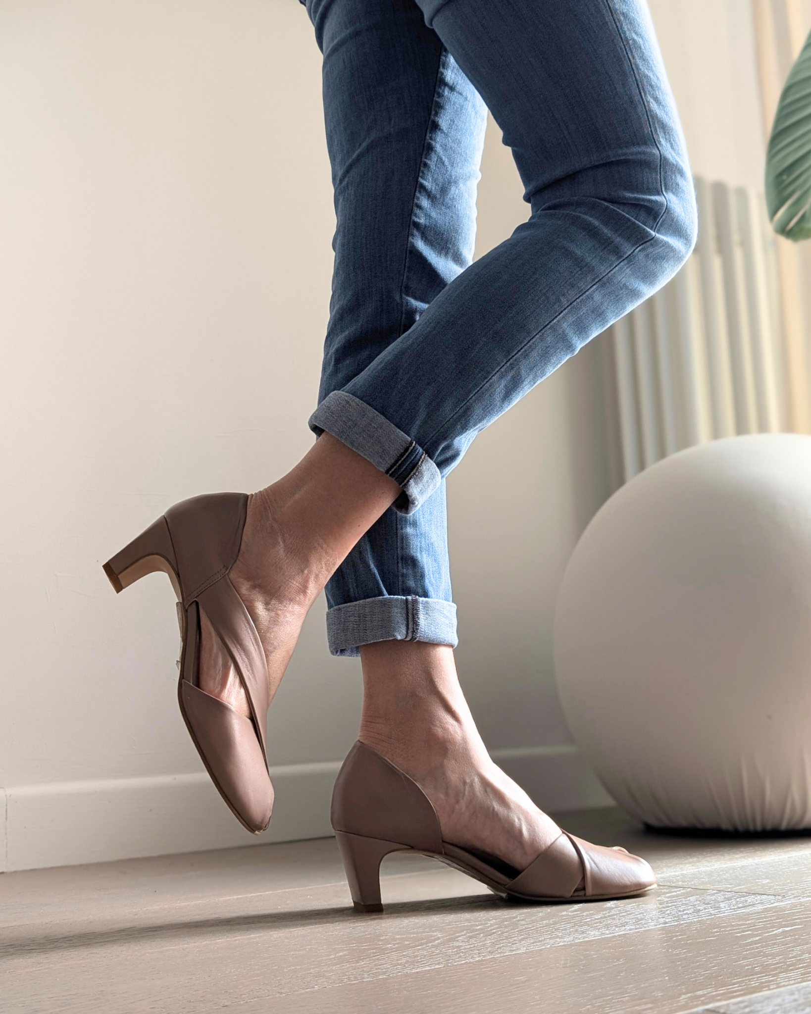 Diana decollete peep toe in nappa nude (2)