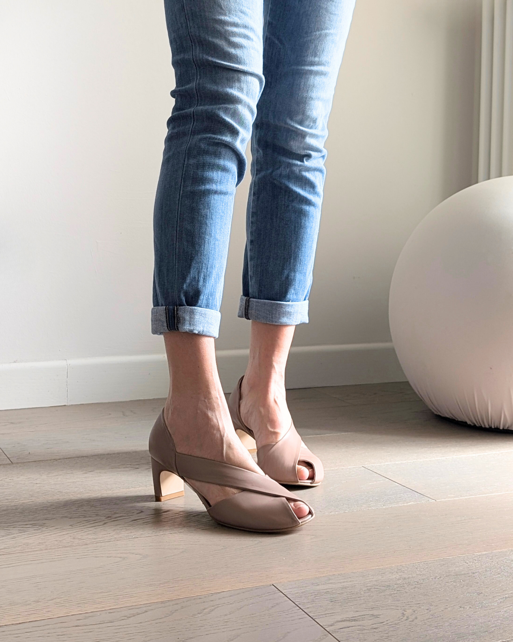 Diana decollete peep toe in nappa nude (4)