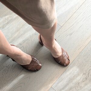 Décolleté Slingback Ginger con tacco di 70 mm in nappa cuoio