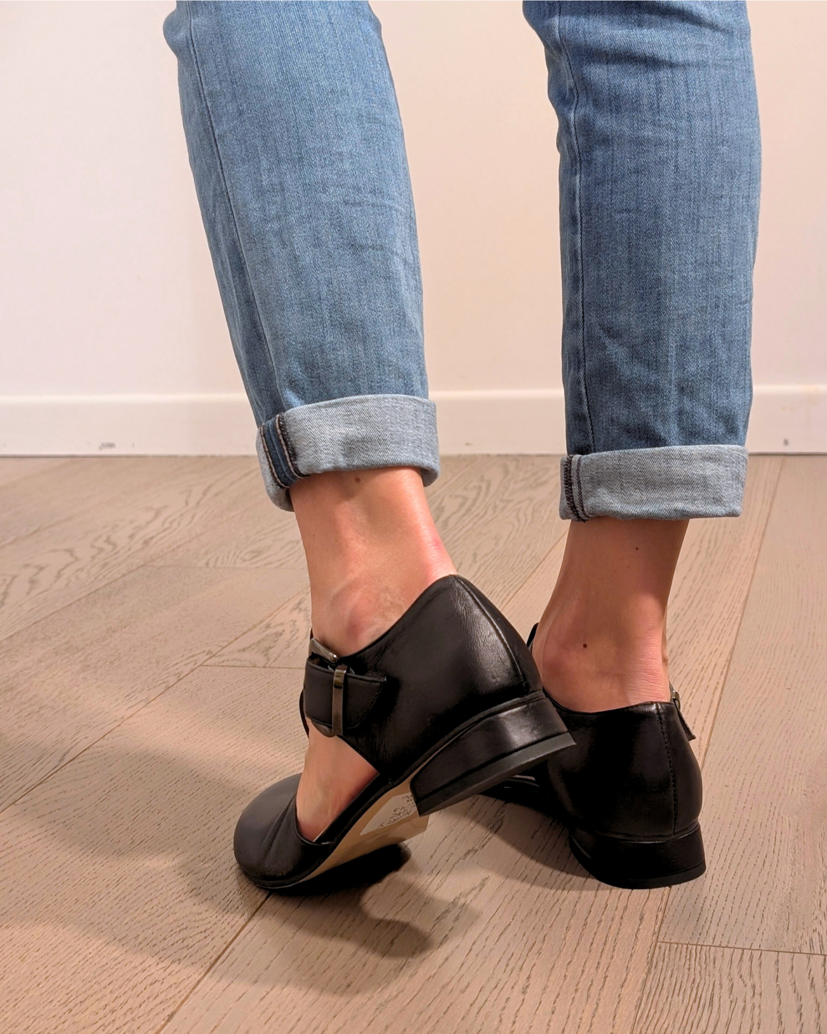 MARTHY scarpa tbar con fibbia in nappa nero (2)