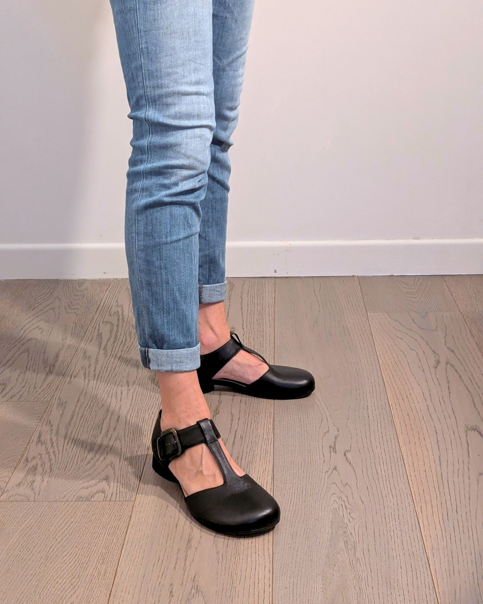 MARTHY scarpa tbar con fibbia in nappa nero (4)