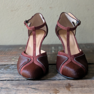 Bianca Cavallino Cuoio – Décolleté T-bar con tacco 7 cm