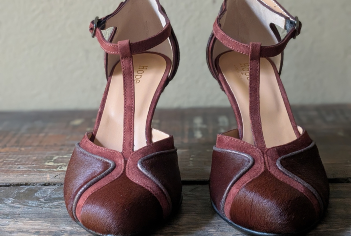 Bianca Cavallino Cuoio – Décolleté T-bar con tacco 7 cm