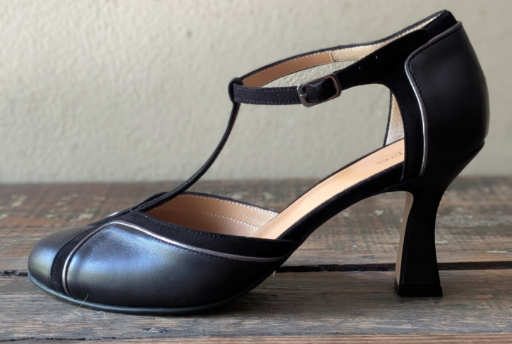 Bianca Nero – Décolleté T-bar con tacco cubano 7 cm