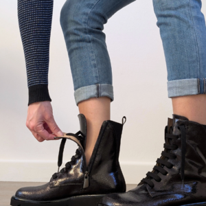 FLUFFY BIO Anfibio donna in crack nero con punta larga