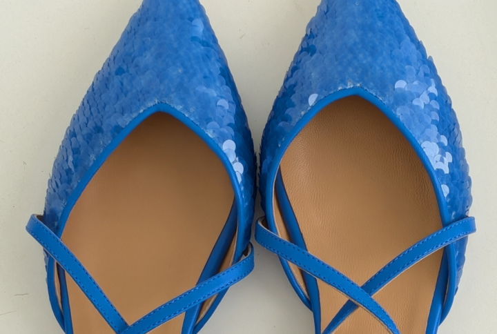 Ballerina Vale in nappa e micro paillettes azzurro cielo